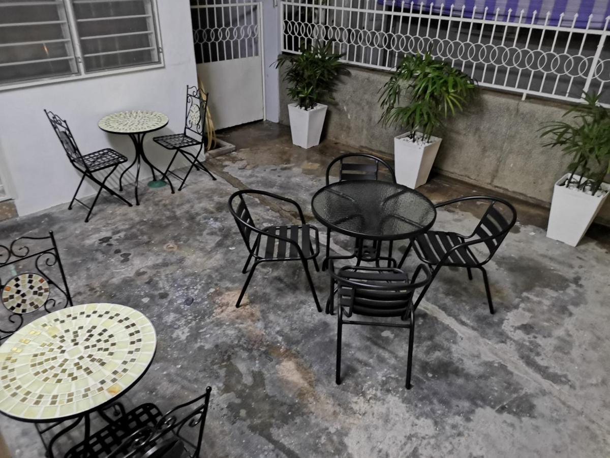 G Fortune Guest House Victoria Green George Town Ngoại thất bức ảnh