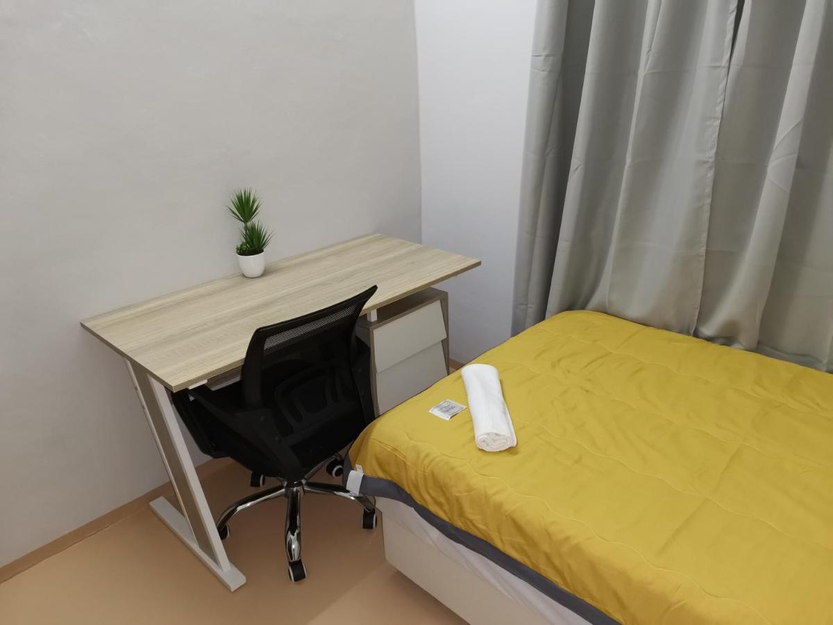 G Fortune Guest House Victoria Green George Town Ngoại thất bức ảnh