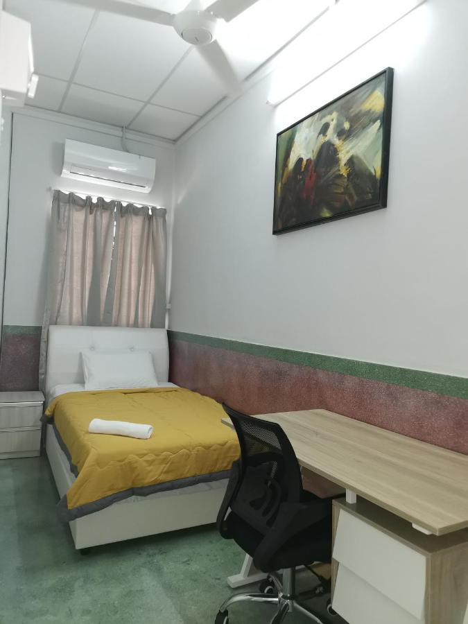 G Fortune Guest House Victoria Green George Town Ngoại thất bức ảnh